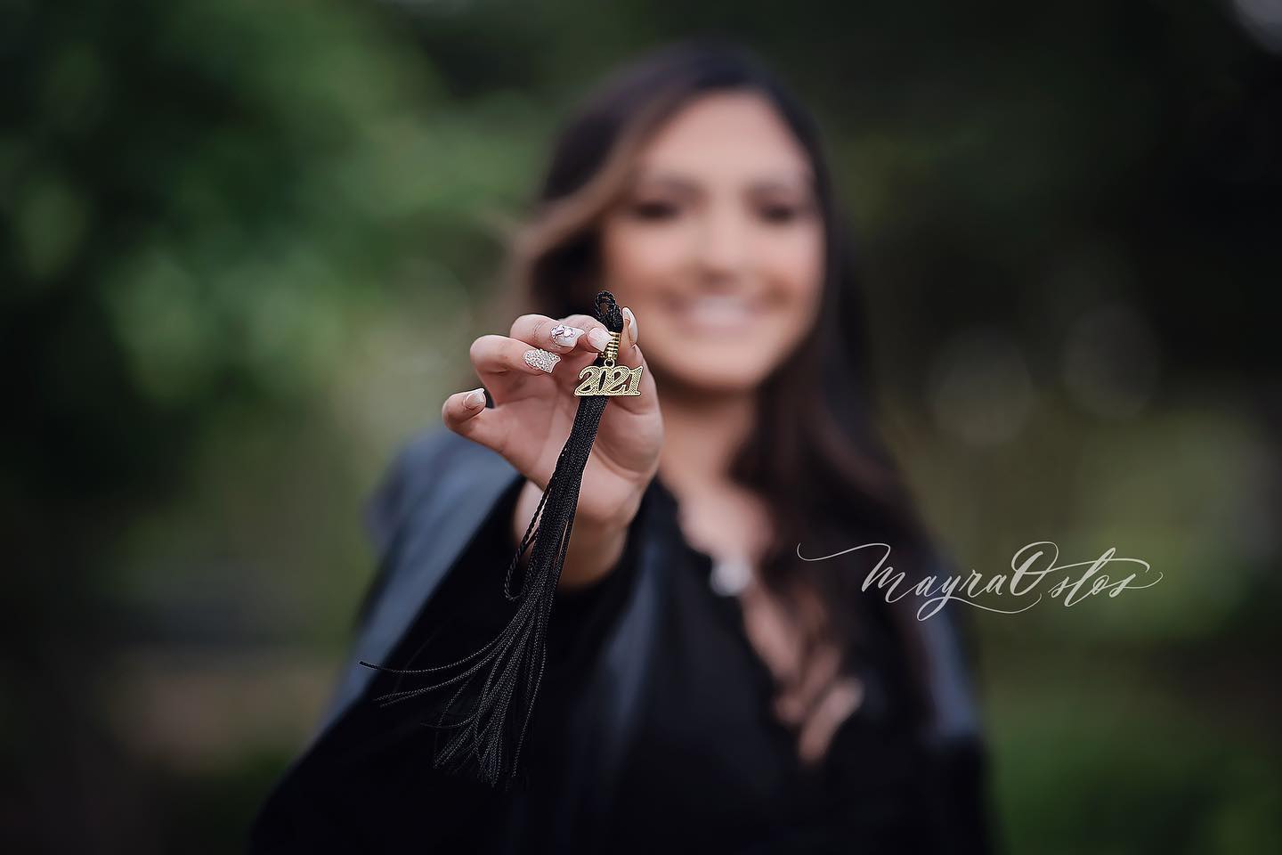 Graduation season is almost here! Have you booked your senior session yet? Class of 2022, what are you waiting for? Email me at info@mayraostosphoto.com or text me at 281-76-OSTOS to secure your spot!!